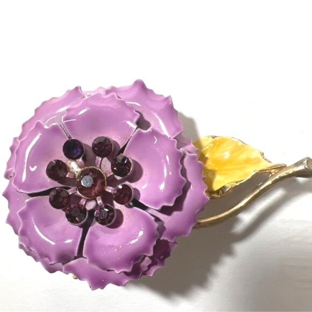 Vintage Lavender‎ Enamel 3D Floral Brooch Ruffled Purple Rhinestones Gold Tone